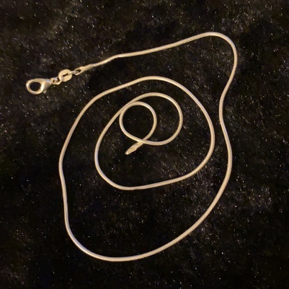 Artisan Snake inspired rutilated quartz pendant - Picture 7 of 7